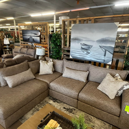 7004 Seluna Truffle sectional