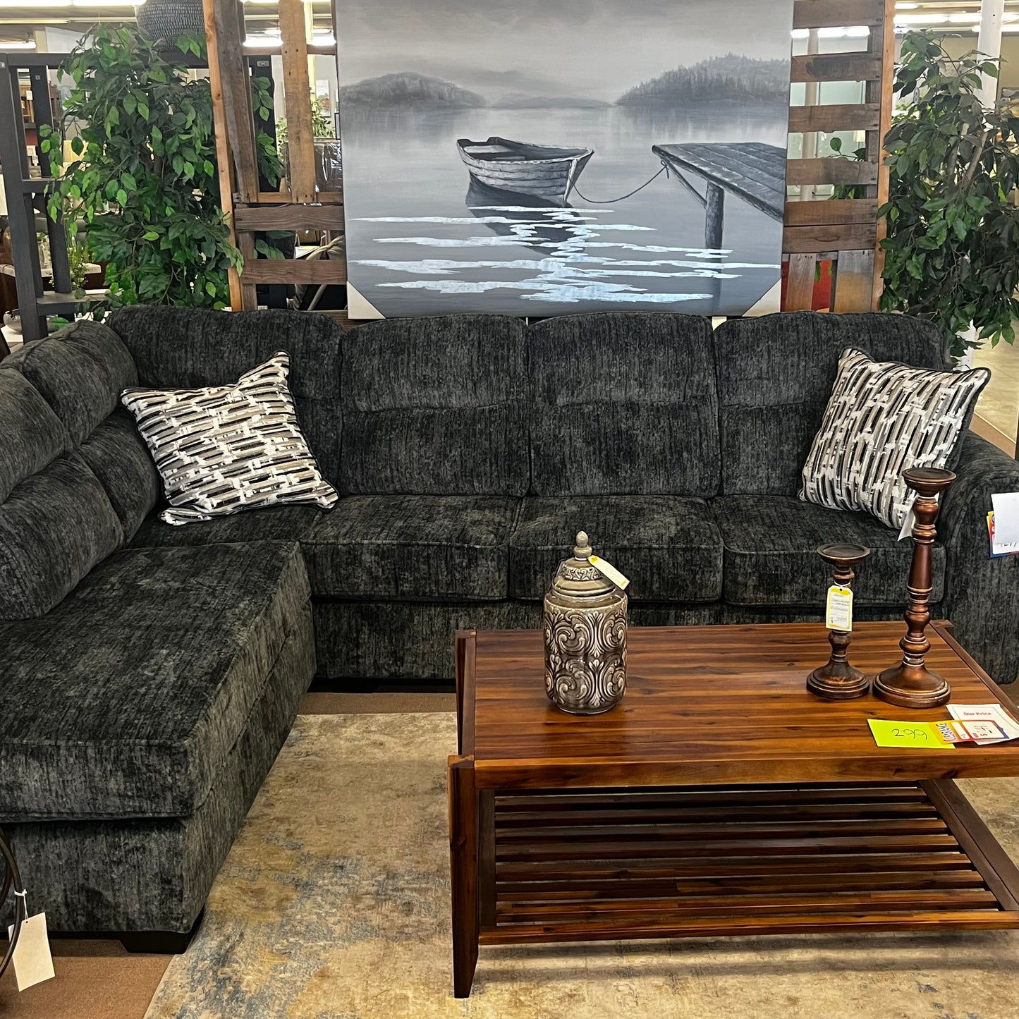 Lonoke 2-Piece Sectional with Chaise